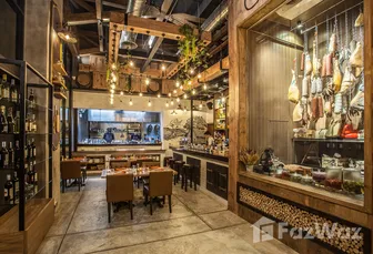Фото 3 of the ร้านอาหารในโครงการ at Somerset Ekamai Bangkok