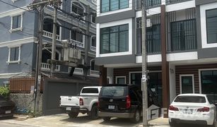 4 Schlafzimmern Reihenhaus zu verkaufen in Dokmai, Bangkok 