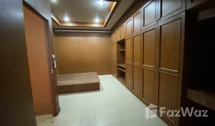 5 Bedrooms Shophouse for sale in Kathu, Phuket 