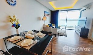 2 Bedrooms Condo for sale in Nong Prue, Pattaya The Peak Towers