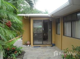 3 Habitaciones Casa en venta en , Guanacaste Best Value! US Style Lake Arenal View Home: SELLER MOTIVATED ! 3/2 Lake View Home with One Car Garag, Tronadora, Guanacaste