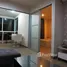 1 chambre Condominium à louer à , Huai Khwang