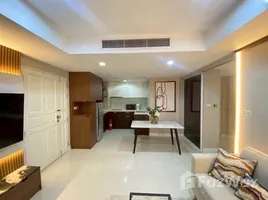 1 Bedroom Condo for rent at Tonson Court (Leasehold), Lumphini