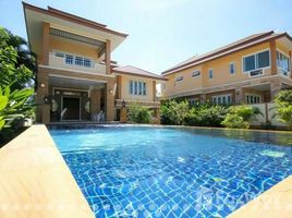 5 Bedroom Villa for sale in Hua Hin Airport, Hua Hin City, Hua Hin City