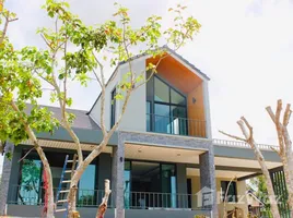 บ้านเดี่ยว 4 ห้องนอน ให้เช่า ในโครงการ บ้านระเบียงขาว 2, หินเหล็กไฟ