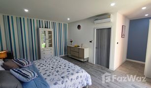 Дом, 5 спальни на продажу в Nong Prue, Паттая Baan Mae Pool Villa