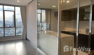 2 Bedrooms Condo for sale in Rong Mueang, Bangkok The Room Rama 4