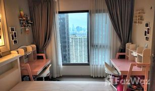 曼谷 Makkasan Life Asoke Rama 9 3 卧室 公寓 售 