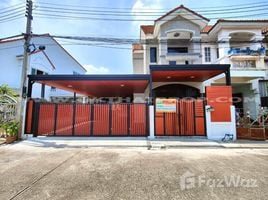 3 Bedroom Townhouse for sale in Mueang Pathum Thani, Pathum Thani, Ban Klang, Mueang Pathum Thani