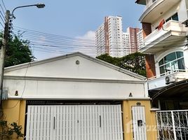 4 Schlafzimmer Reihenhaus zu vermieten in Chong Nonsi, Yan Nawa, Chong Nonsi