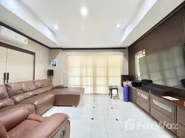 5 Schlafzimmer Haus zu verkaufen im Land and Houses Park, Chalong