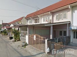 2 Bedrooms House for sale in Sam Wa Tawan Tok, Bangkok Townhouse for sale near Manorom Village