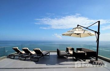 Budget minded in luxury beachfront building! in Manta, Manabi