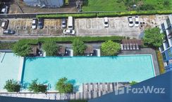 图片 3 of the 游泳池 at The Base Rama 9 - Ramkhamhaeng