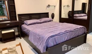 1 Schlafzimmer Wohnung zu verkaufen in Din Daeng, Bangkok Baan Klang Krung Resort (Ratchada 7)