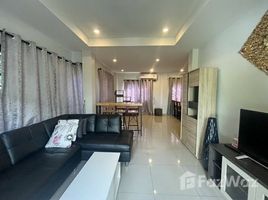 วิลล่า 4 ห้องนอน ให้เช่า ในโครงการ บ้านปาจรีย์, หนองควาย