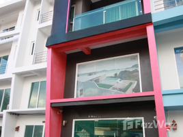 3 Schlafzimmer Reihenhaus zu verkaufen in Phuket Town, Phuket, Rawai