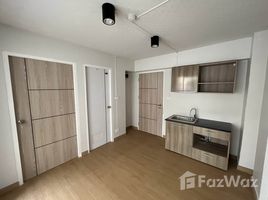 1 Schlafzimmer Wohnung zu verkaufen im Century Park Condominium, Chomphon