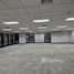 220 SqM Office for rent at Sun Towers, Chomphon, Chatuchak