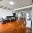 3 спален Квартира в аренду в KC Court Apartment, Khlong Tan Nuea