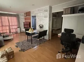 2 chambre Condominium à louer à , Huai Khwang, Huai Khwang