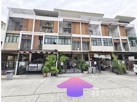 3 Bedroom Townhouse for sale at Sixnature Petkasem 69, Nong Khang Phlu, Nong Khaem