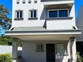 Villa 3 chambre à vendre à Condominium For Sale in La Guacima, Alajuela, Alajuela