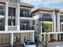 2 Bedroom Townhouse for sale at Kien Svay Residence, Kokir, Kien Svay