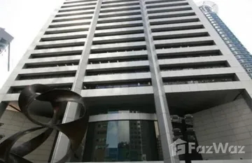 Singapore Land Tower in Raffles place, 中央部