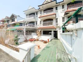 4 Bedroom Townhouse for sale in Bangkok, Khlong Tan Nuea, Watthana, Bangkok