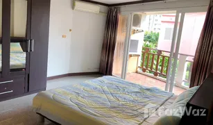 2 Schlafzimmern Wohnung zu verkaufen in Nong Prue, Pattaya Royal Hill Resort