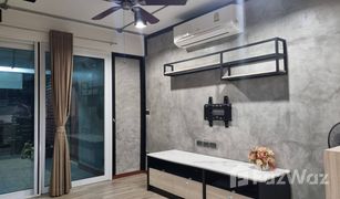 2 Bedrooms Townhouse for sale in Khlong Chaokhun Sing, Bangkok 