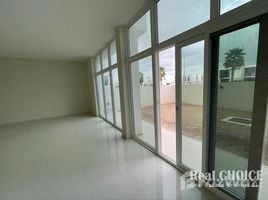 5 Bedroom Townhouse for sale at Trixis, Amazonia