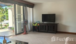 Таунхаус, 2 спальни на продажу в Чернг Талай, Пхукет Laguna Village Townhome