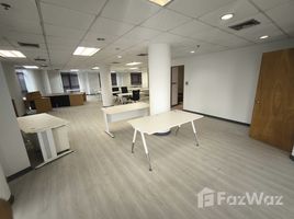 285 кв.м. Office for rent at Modern Town, Khlong Tan Nuea