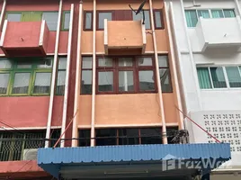 4 chambre Maison de ville for sale in Ratchayothin BTS, Lat Yao, Lat Yao