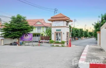 Baan Pruksa 33 Bangbuathong in บางแม่นาง, 暖武里