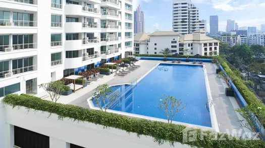 사진들 1 of the 공동 수영장 at Shama Lakeview Asoke