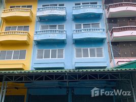 4 Schlafzimmer Reihenhaus zu verkaufen in Bang Khae, Bangkok, Bang Khae, Bang Khae