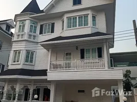 บ้านเดี่ยว 4 ห้องนอน ให้เช่า ในทำเล บางนา, กรุงเทพมหานคร, บางนา, บางนา