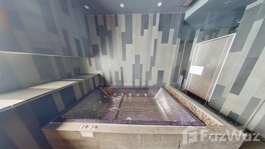 3D视图 of the Jacuzzi at Hyde Sukhumvit 13