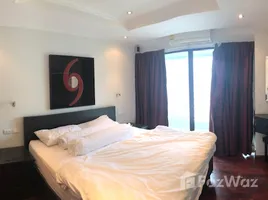 2 Bedroom Apartment for rent at Pearl Garden, Si Lom