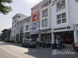4 Phòng ngủ Nhà mặt tiền for sale in Tân Phong, Quận 7, Tân Phong