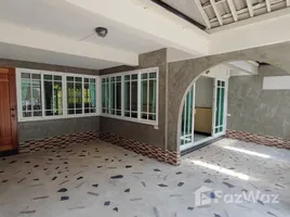 3 Bedroom Townhouse for rent in Watthana, Bangkok, Khlong Toei Nuea, Watthana