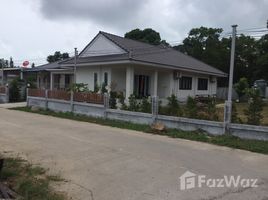 3 Bedrooms House for sale in Bo Phut, Koh Samui New 3-Bedroom Bangrak House with Large Garden on Quiet Soi