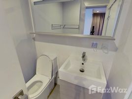 1 спален Квартира на продажу в The Room Sukhumvit 40, Phra Khanong, Кхлонг Тоеи