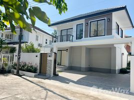 ขายบ้านเดี่ยว 4 ห้องนอน ในโครงการ แลนด์ แอนด์ เฮ้าส์ พาร์ค, ฉลอง