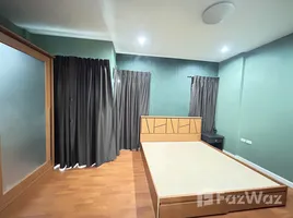 3 Bedroom Townhouse for rent at Premium Time Home Wongwaen - Onnut, Dokmai