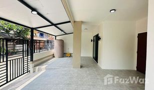 2 Bedrooms Townhouse for sale in Khlong Sam, Pathum Thani 