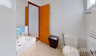 2 Bedrooms Condo for sale in Bang Chak, Bangkok Residence 52